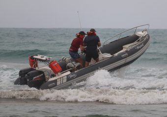 554300354_811730078035663_7844549752695970455_n Geslaag op die see!