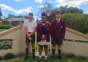 Volkskool vereer ons sterre met Erekleure