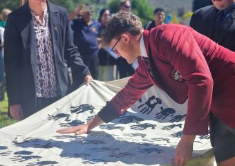 Handtekeninge vol herinneringe